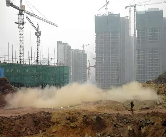 揚塵監測系統與噴淋設備聯動方案:打造智能化環保施工現場 揚塵監測系統與噴淋設備聯動方案:打造智能化環保施工現場