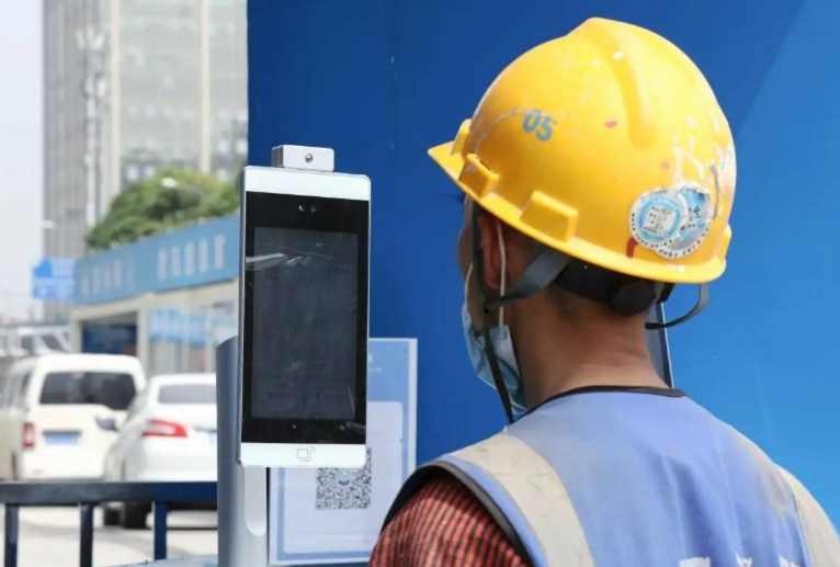 智慧工地人臉識別系統(tǒng):提升工地安全管理的新利器! 智慧工地人臉識別系統(tǒng):提升工地安全管理的新利器!